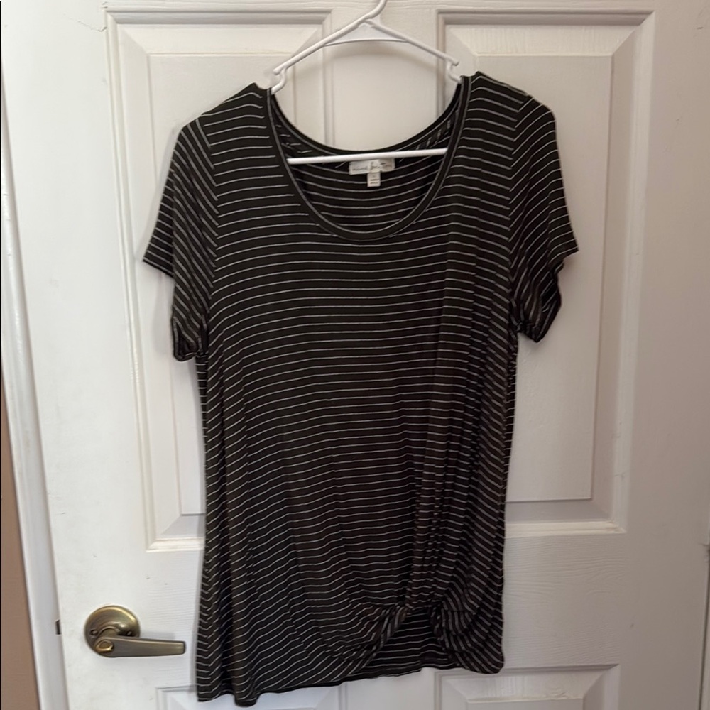Nine Britton Black and White Tie Front Short Sleeve T-Shirt